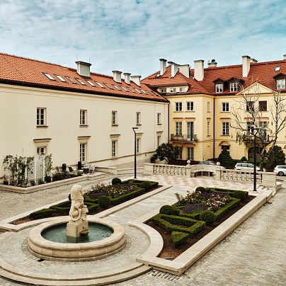 hotel verte, zieleń, projektowanie roślin, pattern, plac, dziedziniec, hotel, stare miasto, ilex, ilex crenata, ostrokrzew, usługa ogrodnicza